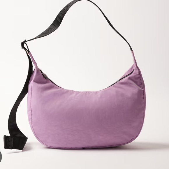 💢SOLD💢 baggu medium crescent bags new lavendar - Picture 3 of 4